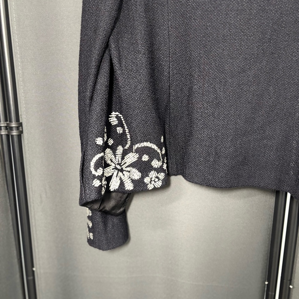 St. John Evening Jacket - Picture 7 of 10